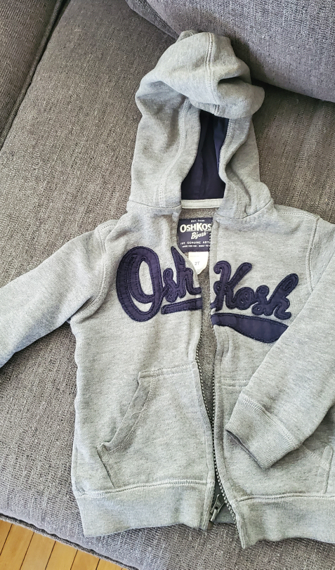 hoodie size 2t - photo 2
