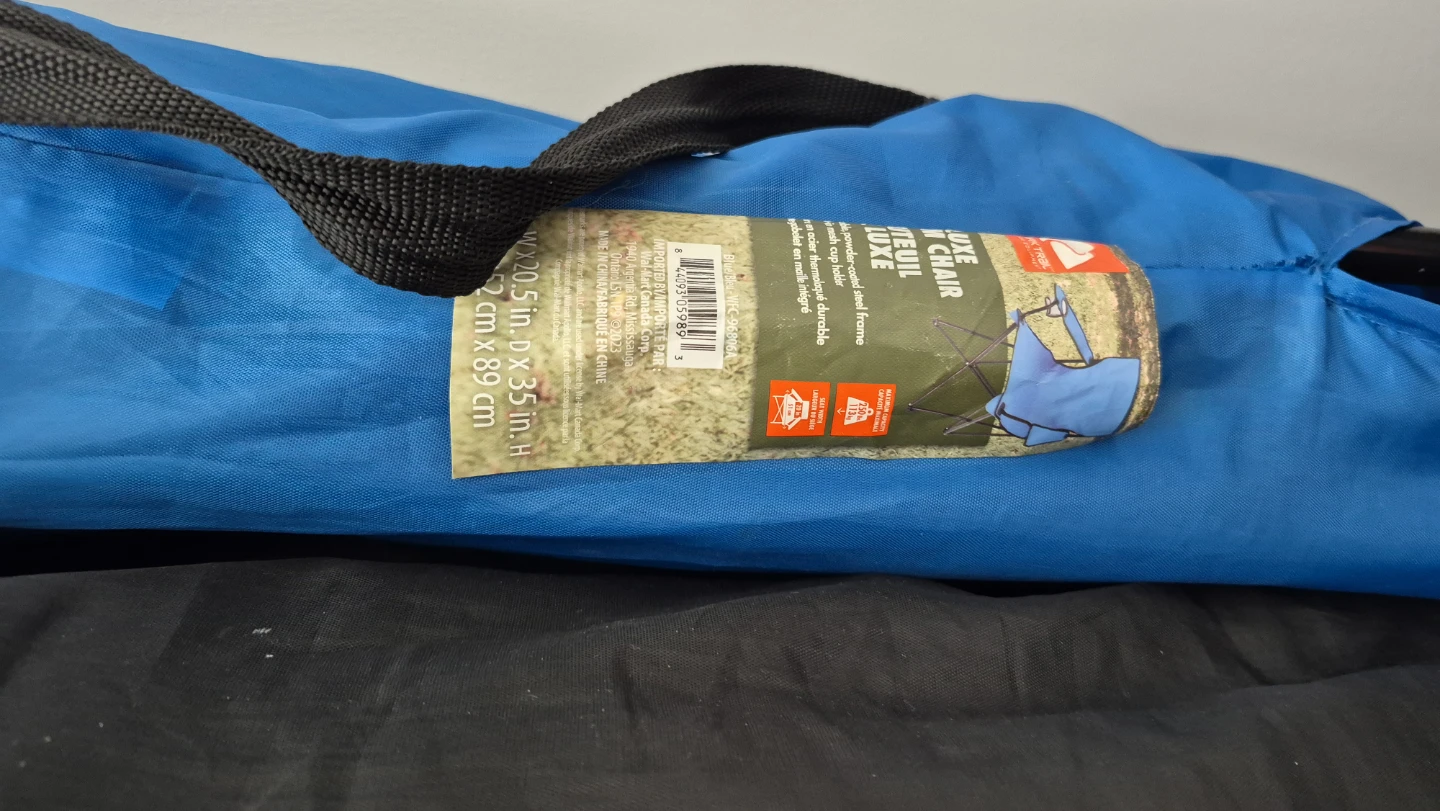 6 ppl tent + 2 sleeping bags + 2 camping chairs + picnic blanket - photo 4