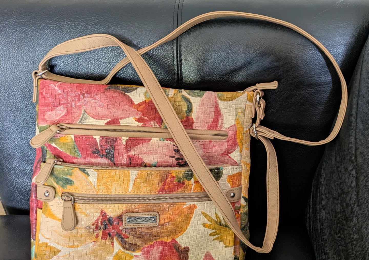 GREAT SUMMER PURSE (New)