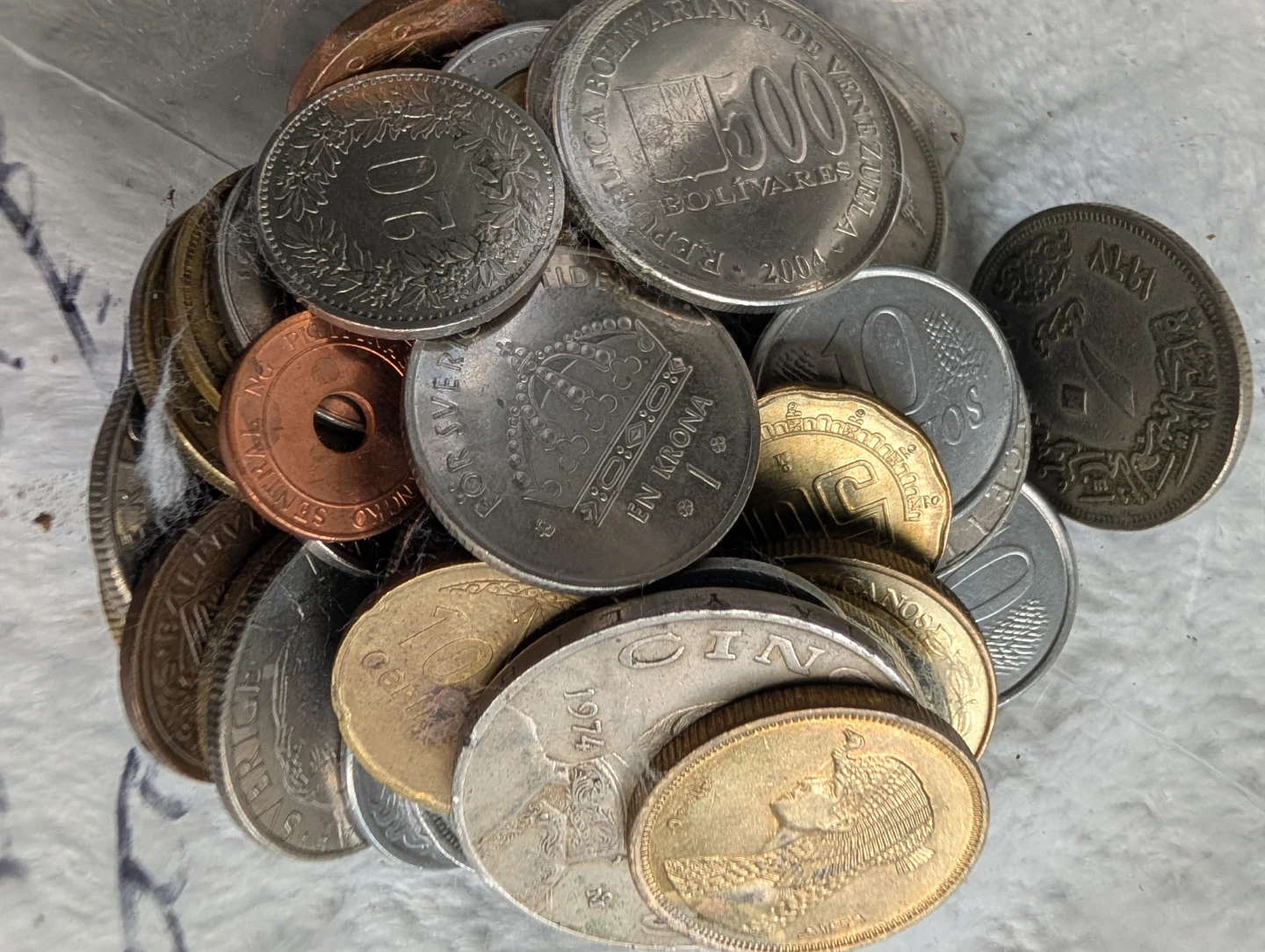 ⚽Collection of assorted foreign coins