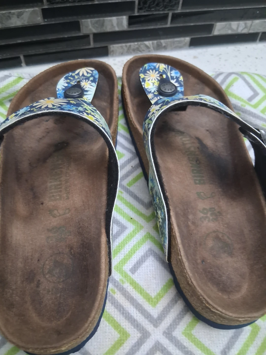Birkenstock Gizeh  SIZE 36 Floral Sandals Size 36 - photo 3