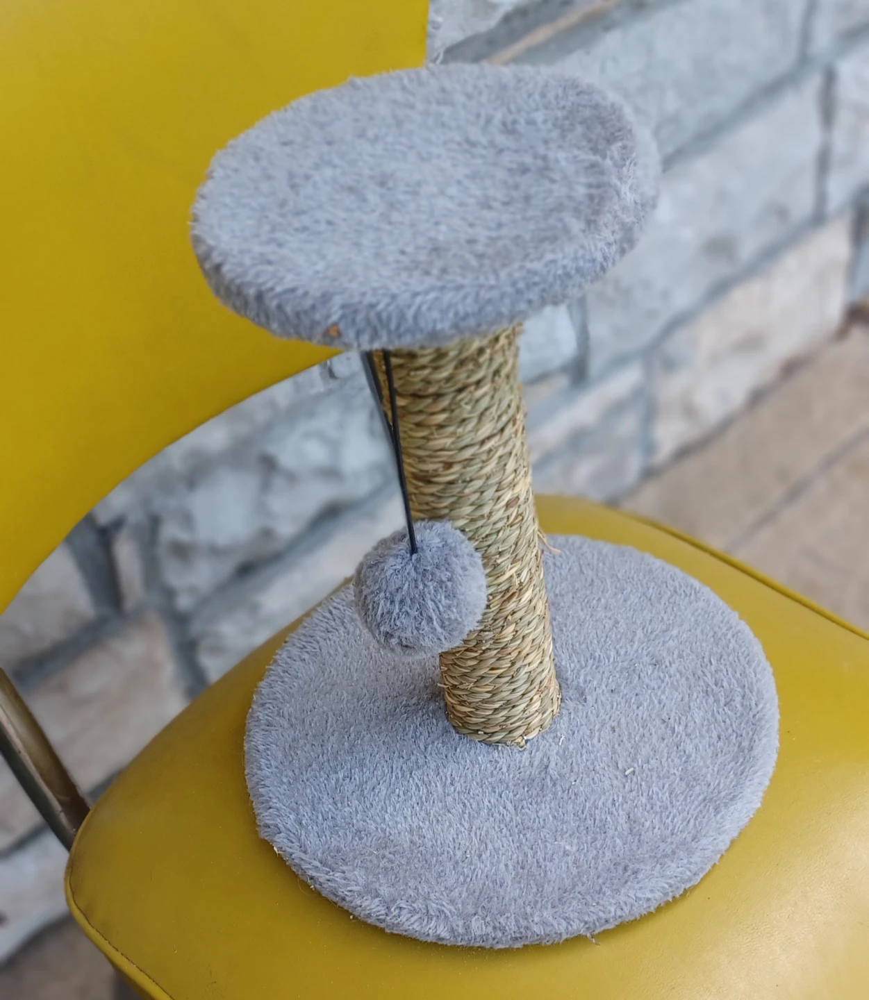 Small Cat Scratching Post with Toy - photo 4