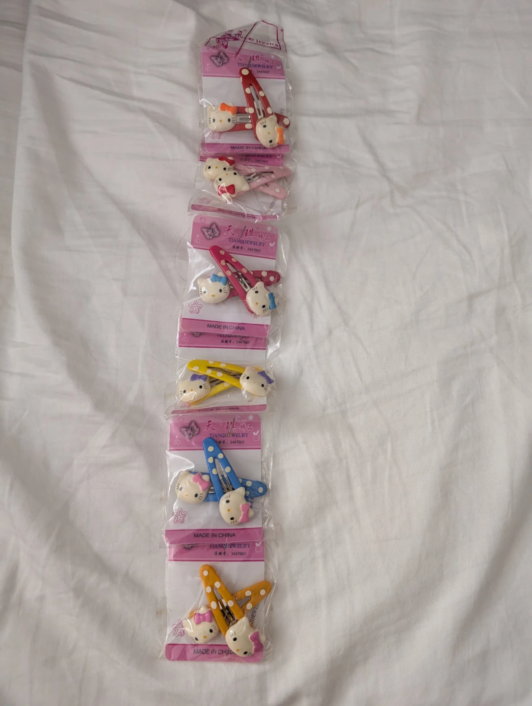 ($2 each) Hello Kitty Hair Clips Set Cute Gift