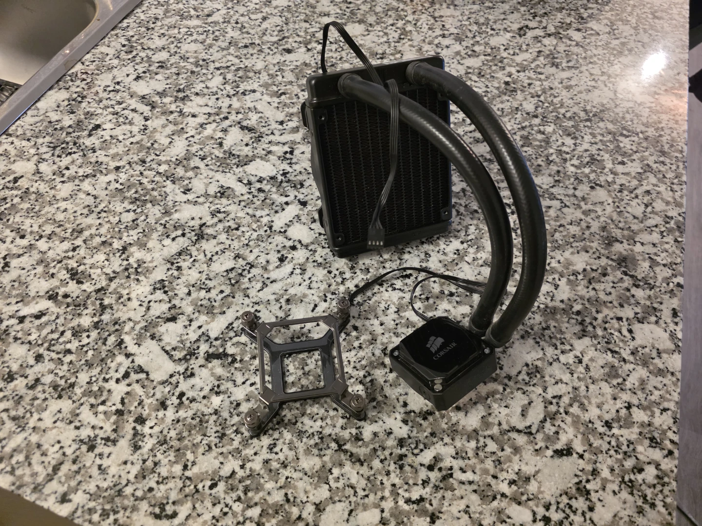 Corsair H60 Liquid CPU Cooler