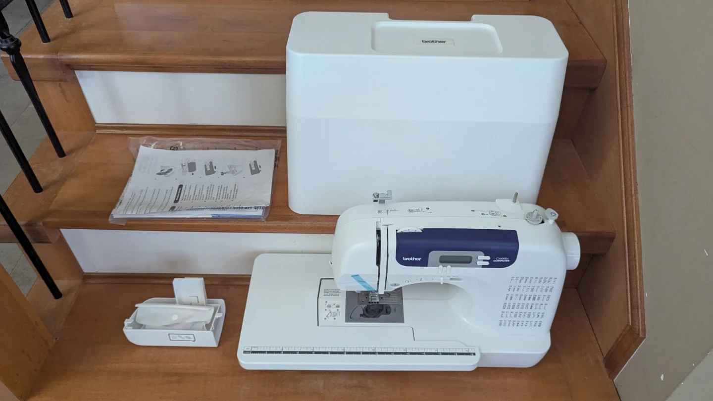 Brother CS6000i Computerized Sewing Machine with Case