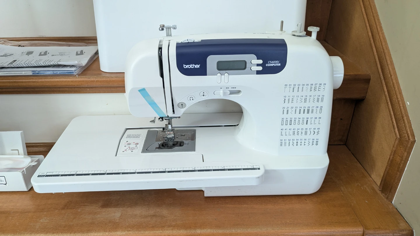 Brother CS6000i Computerized Sewing Machine with Case - photo 2