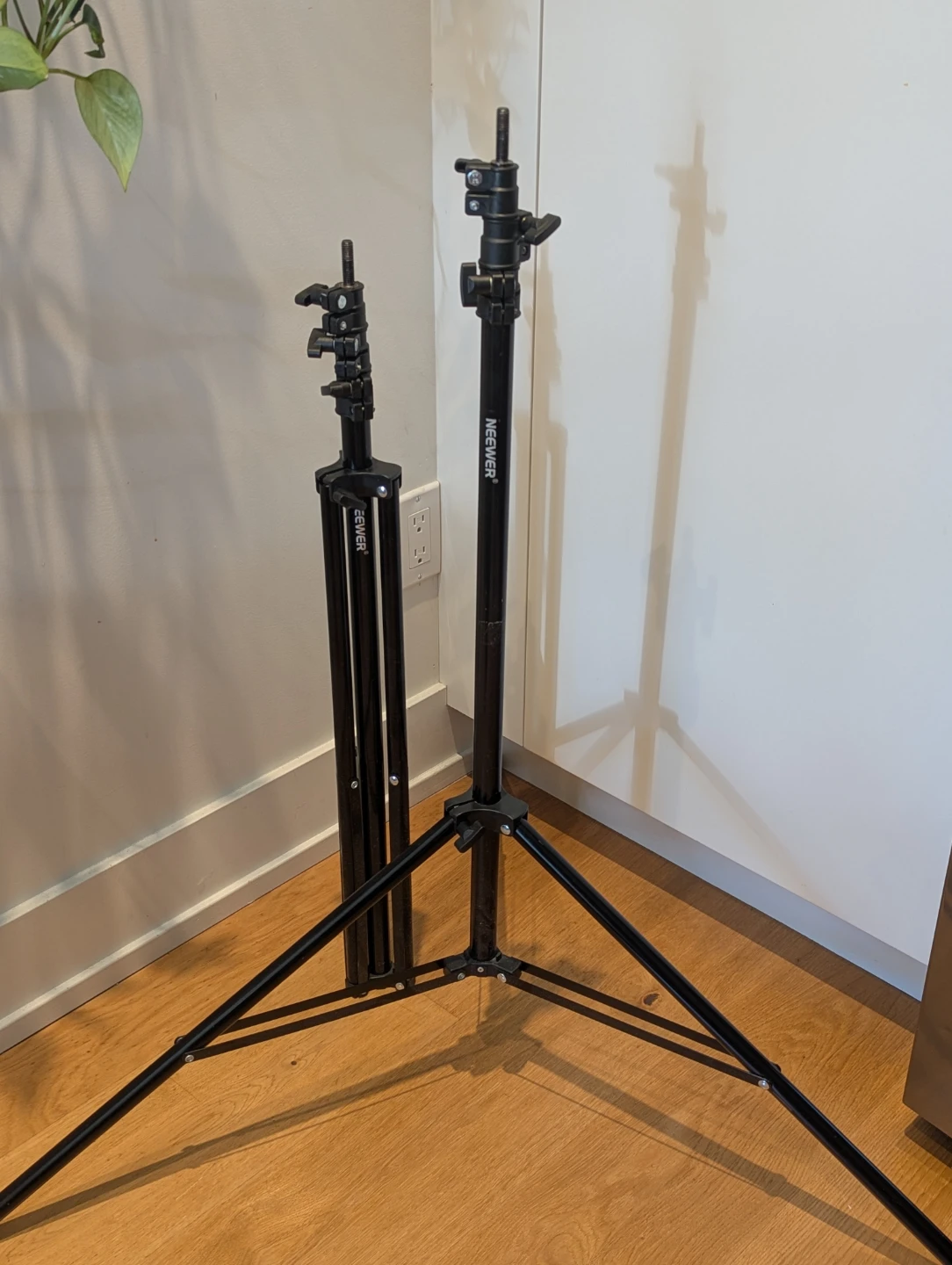 NEEWER Photography Light Stands (2)