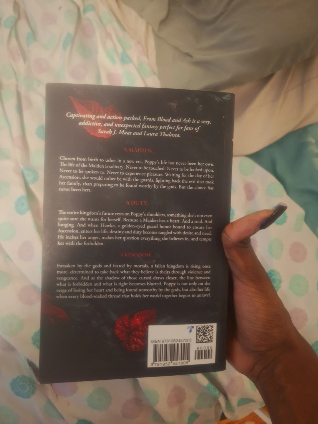 From Blood and Ash by Jennifer L. Armentrout - Paperback - photo 2