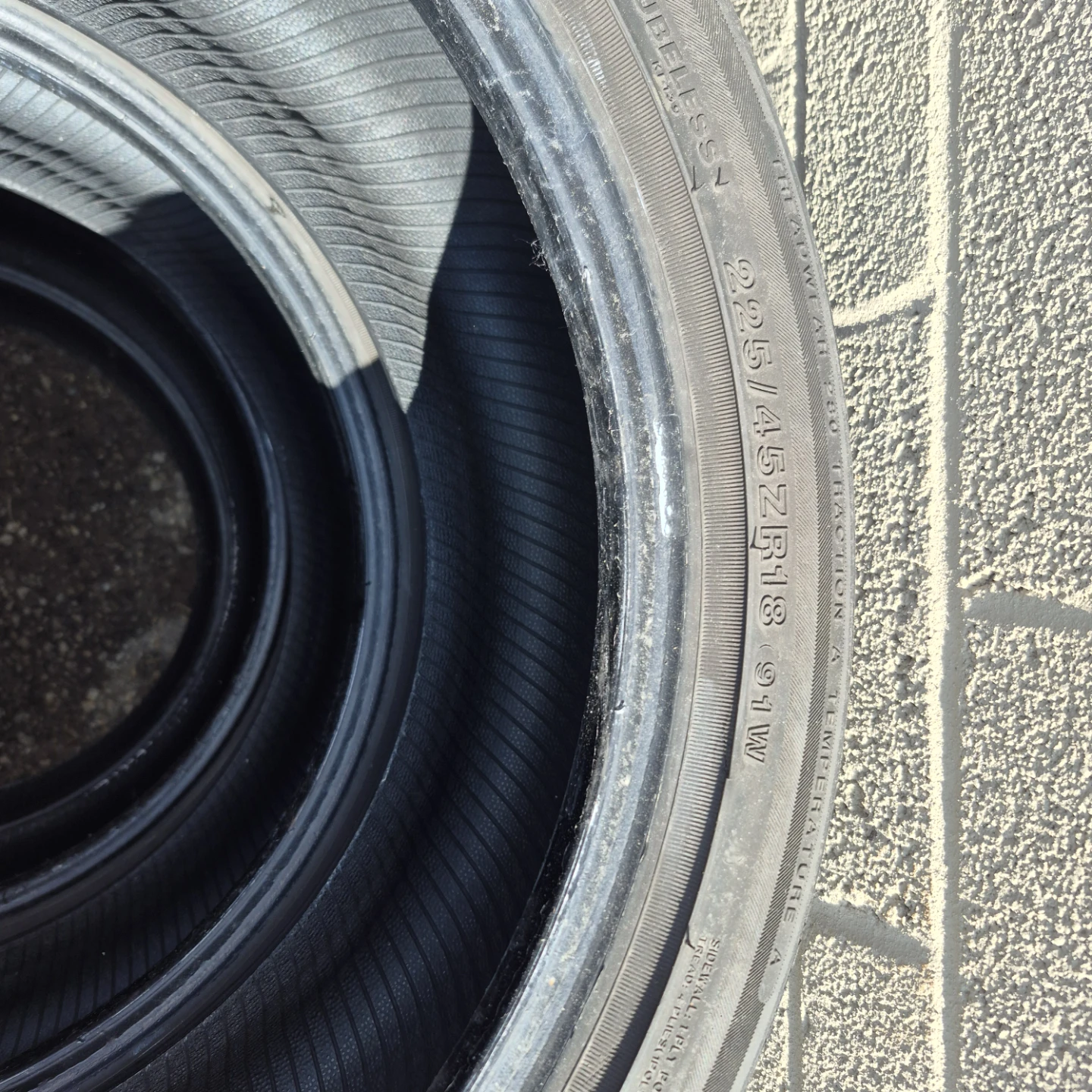 Used tires 225/45ZR18 Kinforest KF550 - photo 2