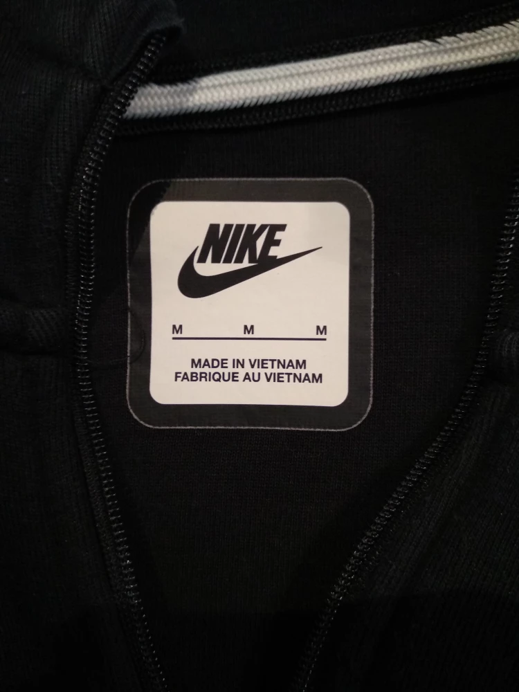 Kids Nike Tech Fleece Full-Zip Hoodie - Size M - photo 2