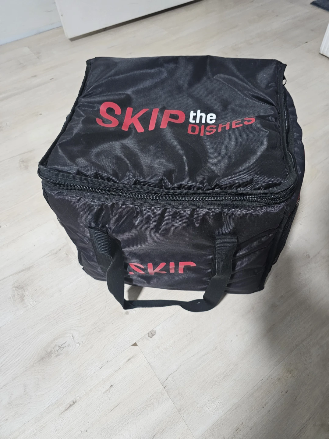 SkipTheDishes Insulated Delivery Bag
