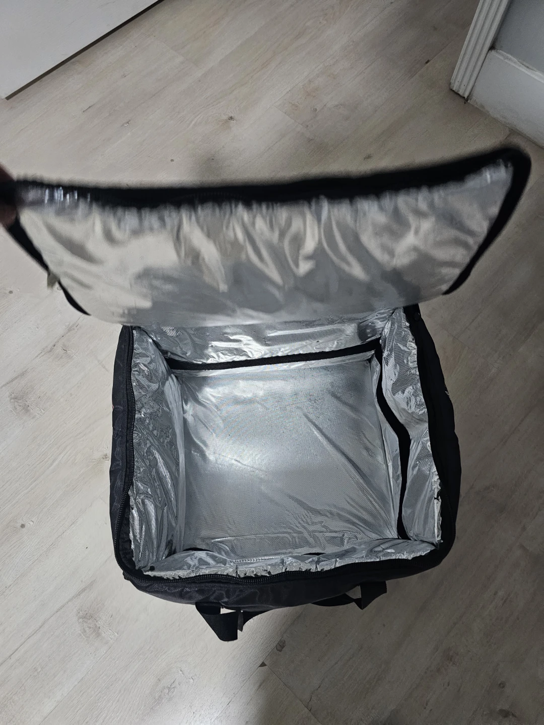 SkipTheDishes Insulated Delivery Bag - photo 2