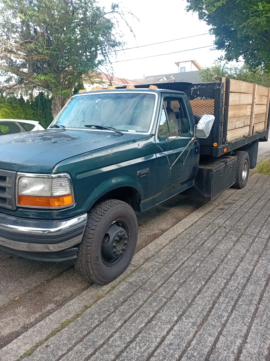 Ford F-Series Super Duty dump box Truck - photo 2