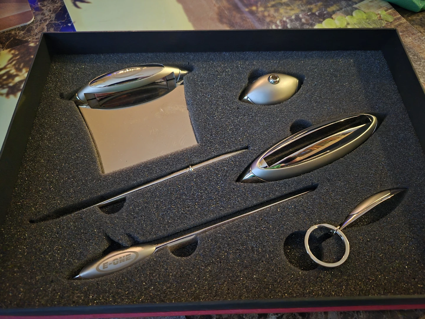 E-ONE Desk Accessory Set