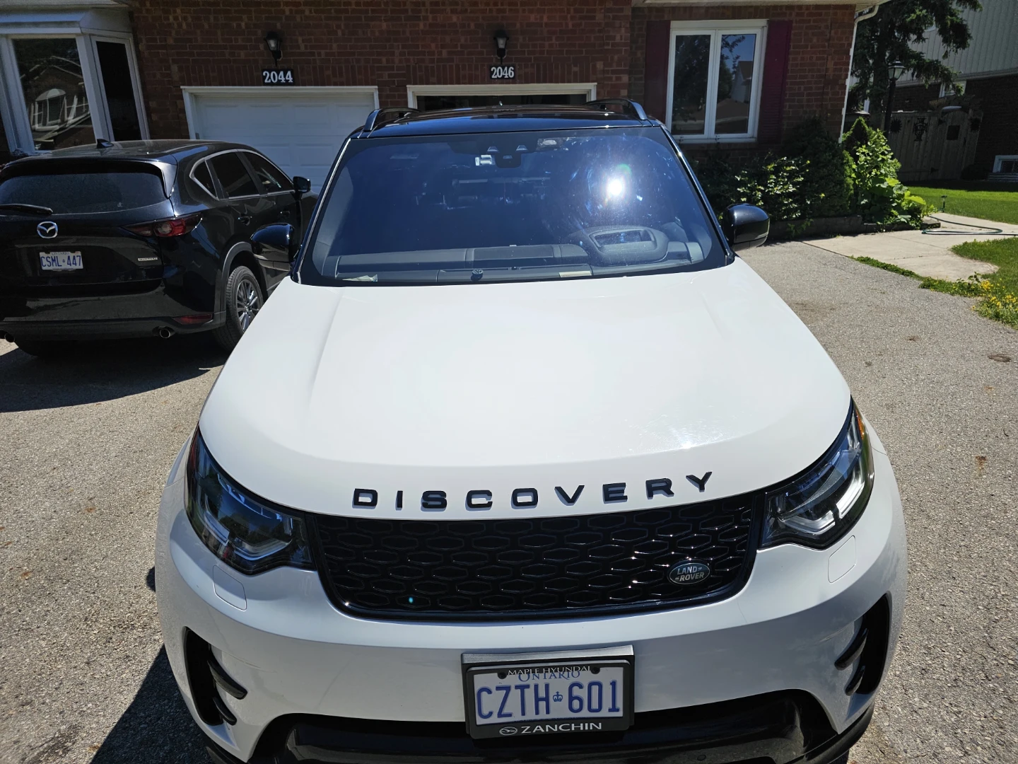 2019 Land Rover Discovery HSE Luxury AWD with winter tyres