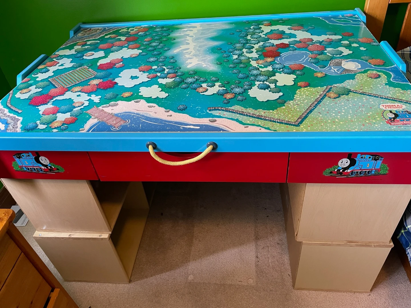 Thomas the Train Under-the-Bed trundle table