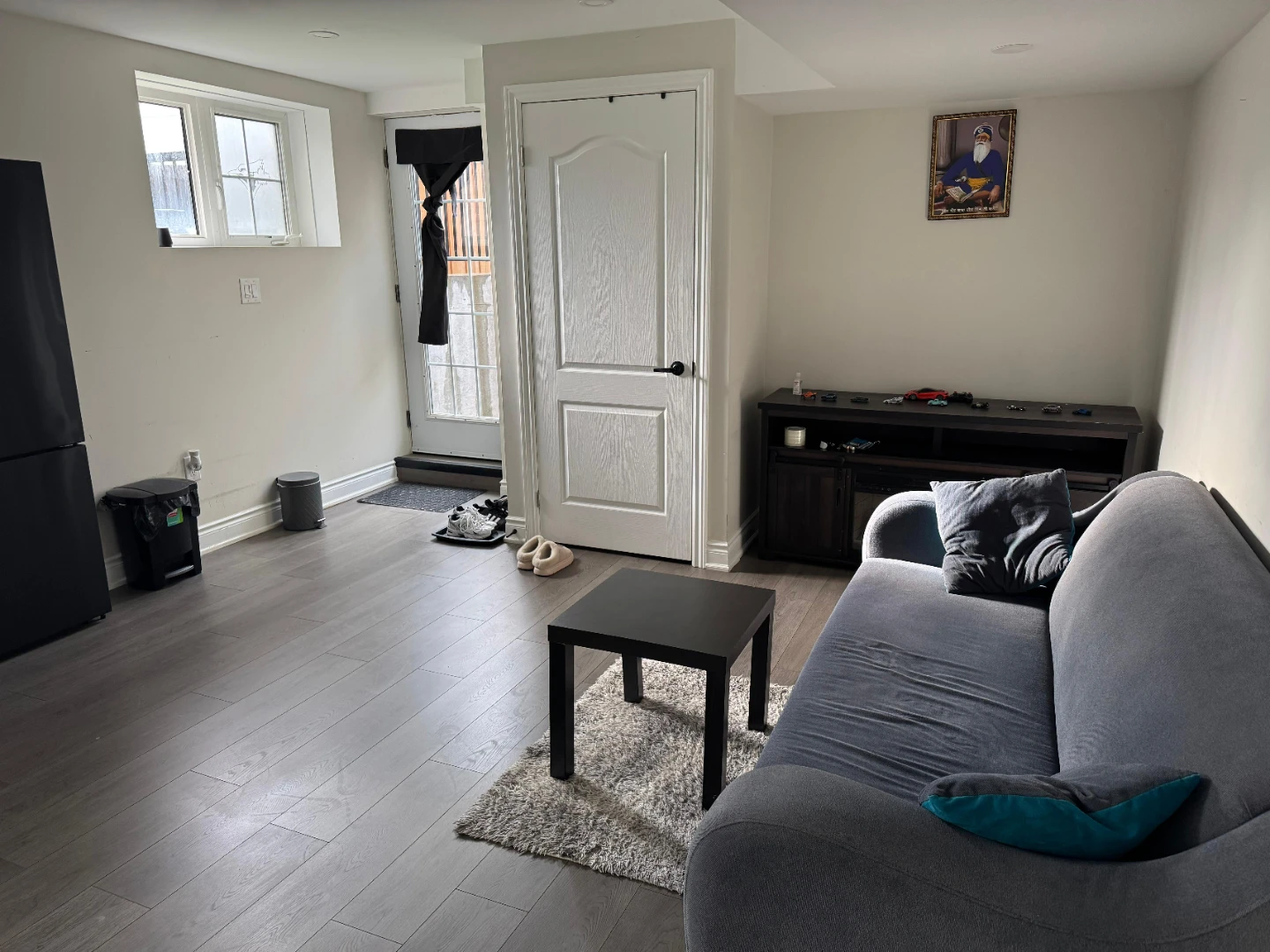 Basement apartment room for rent in sharing for a Female - photo 2