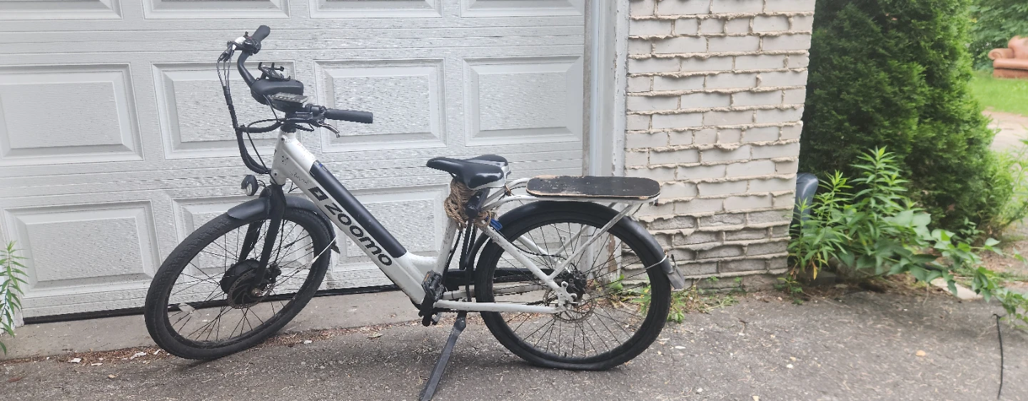 Zoomo Electric Bike - photo 3