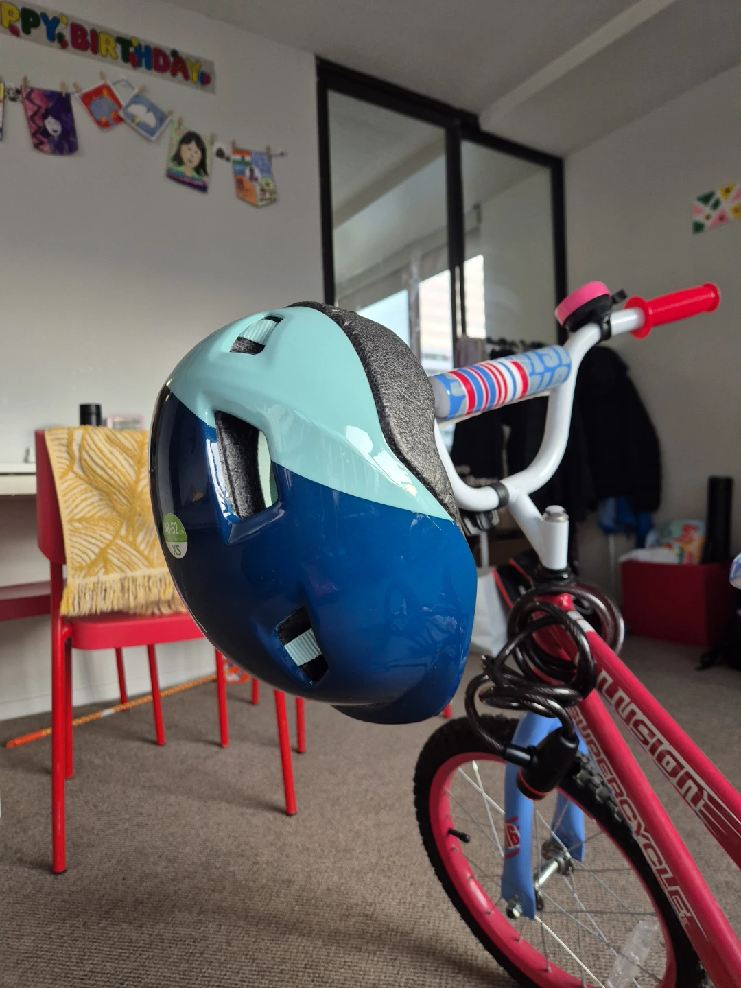 Kids Bike with Helmet, lock and pump - photo 3