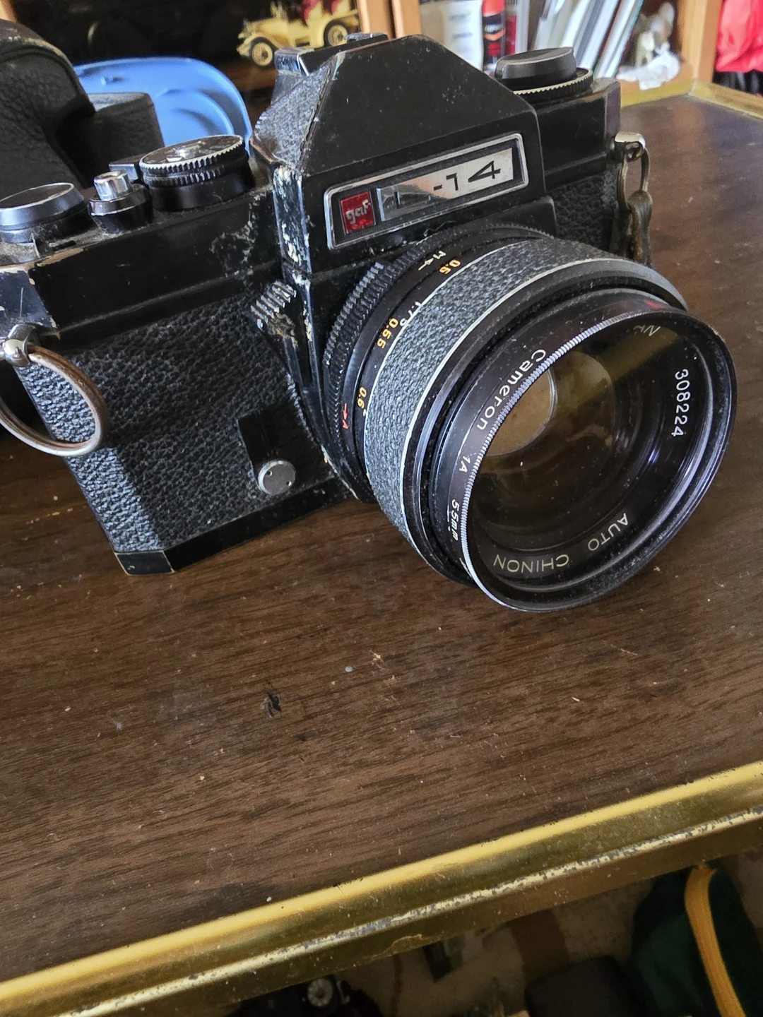 GAF 35mm SLR Camera with Tomioka 1:1.4/55 Lens - photo 2