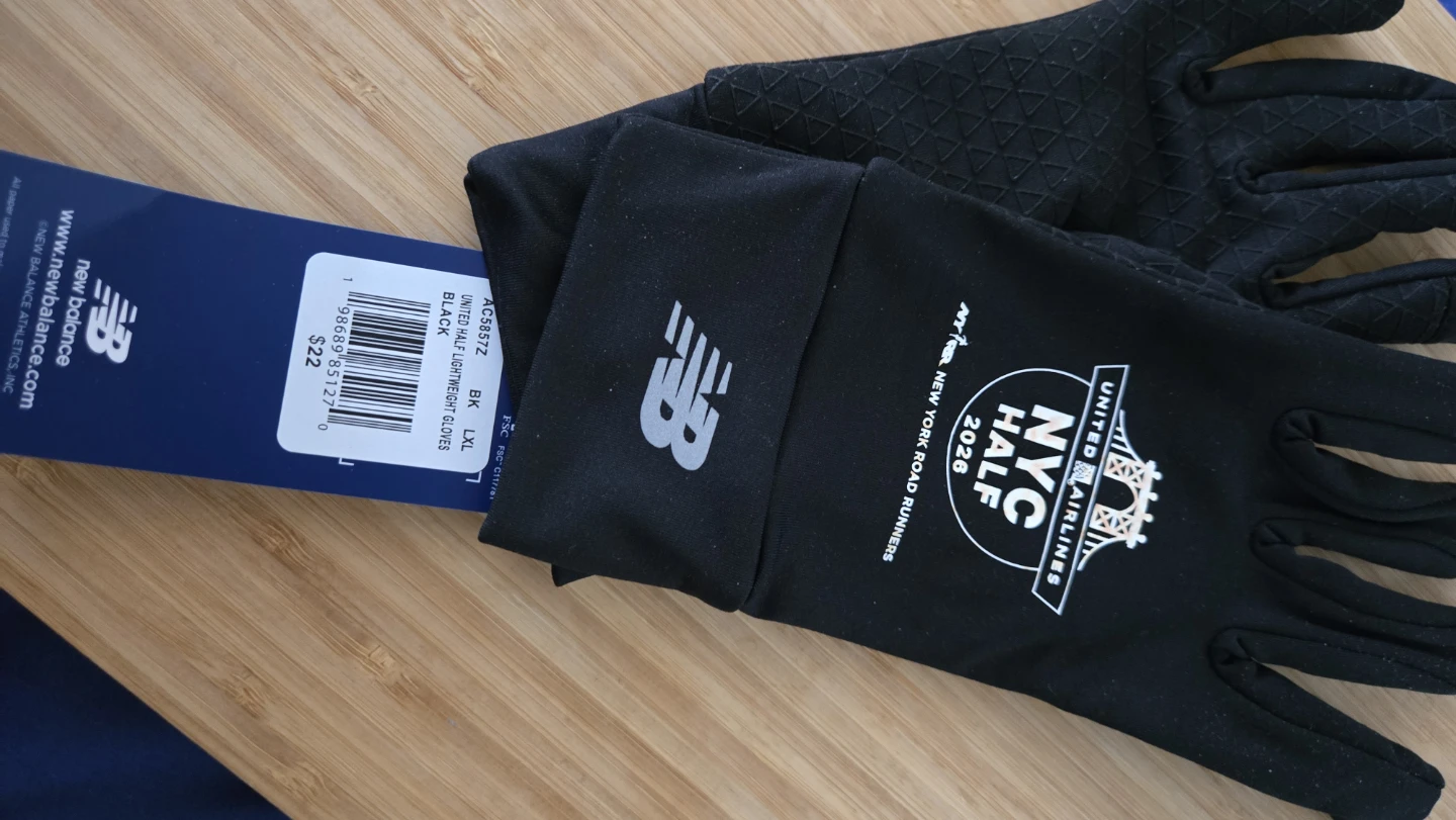 New Balance United Half Lightweight Gloves⚽