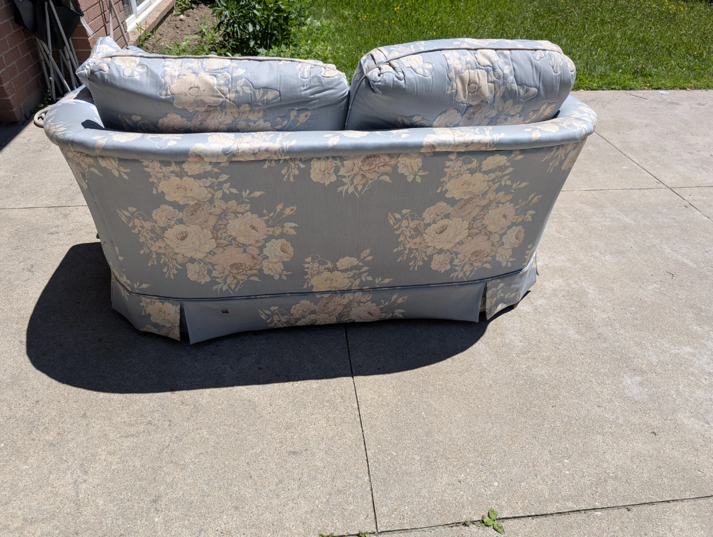 Floral Loveseat Sofa - photo 3