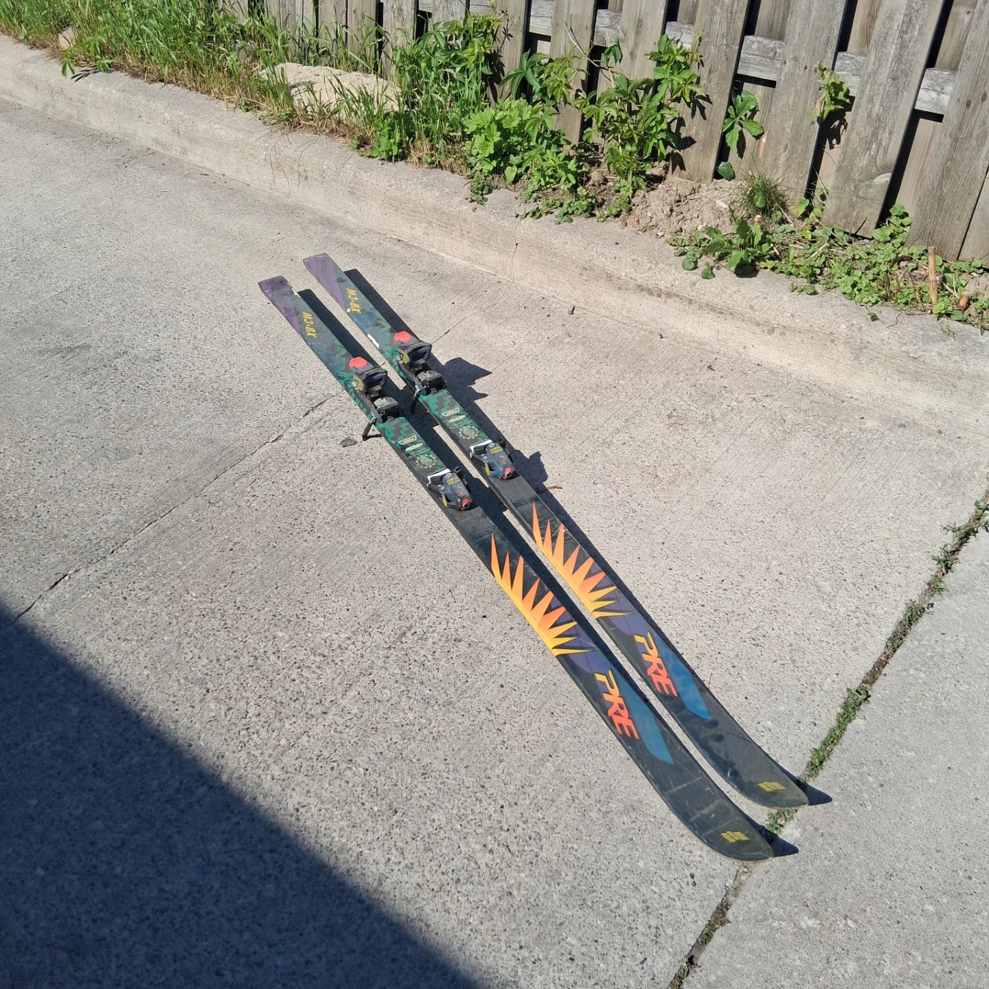 FIRE Skis with Tyrolia 540 Bindings - photo 3