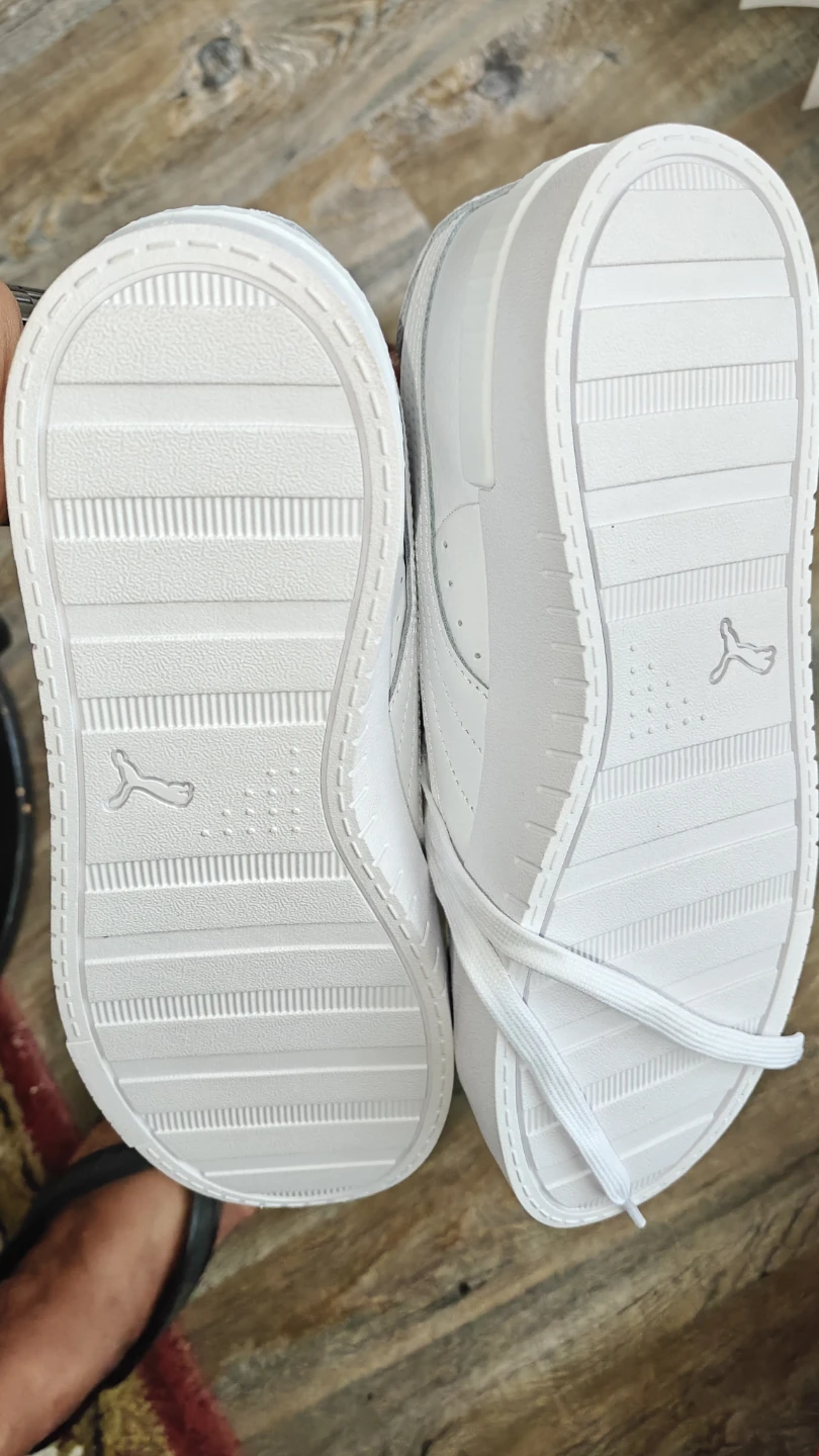 Puma Women's White Sneakers Size 10 CA - photo 4