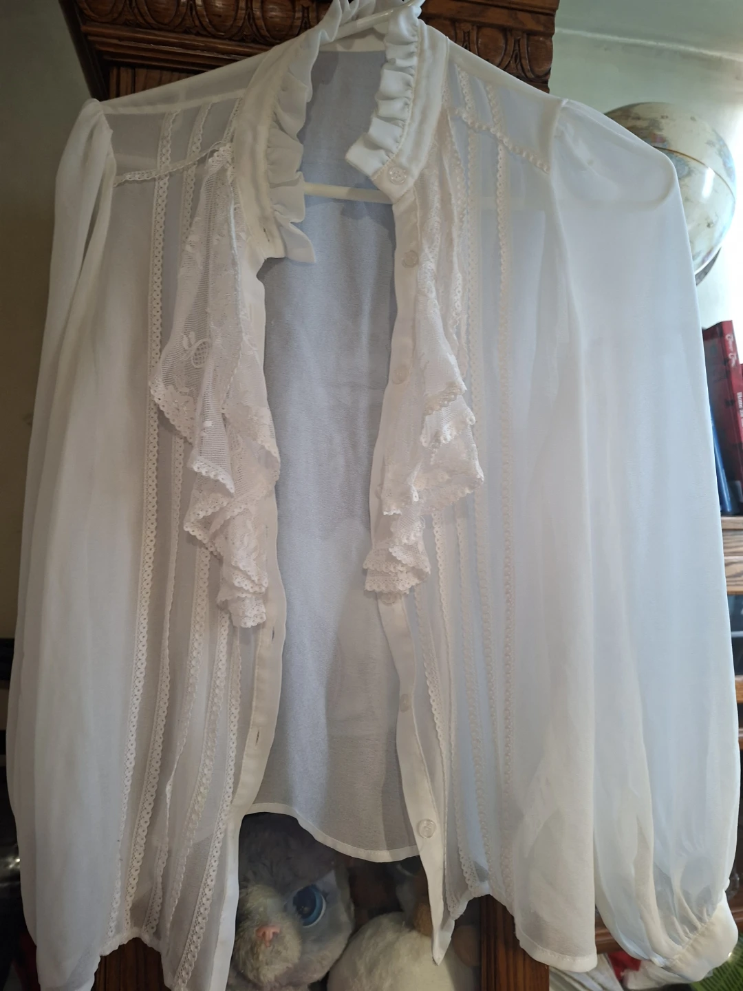 ⚽Women's White Sheer Blouse with Lace Ruffle Details - photo 2