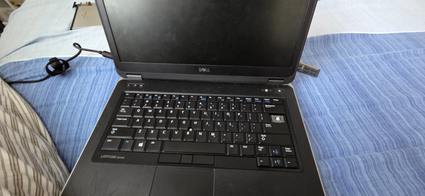 Dell Latitude E6440 Laptop - photo 2