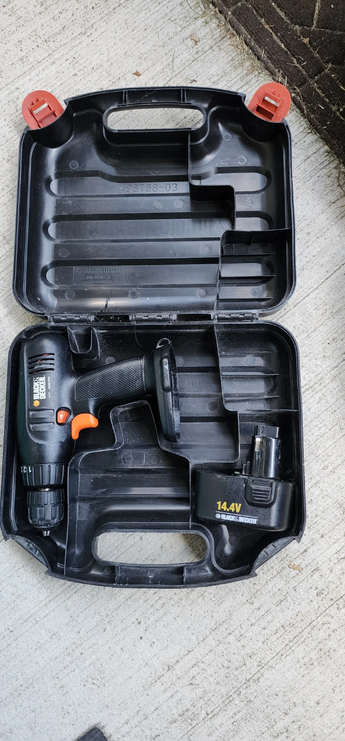 Black & Decker 14.4V Cordless Drill with Case