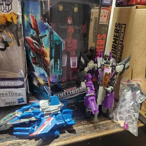 Transformers Collection – Hasbro & Takara Tomy – Original Boxes