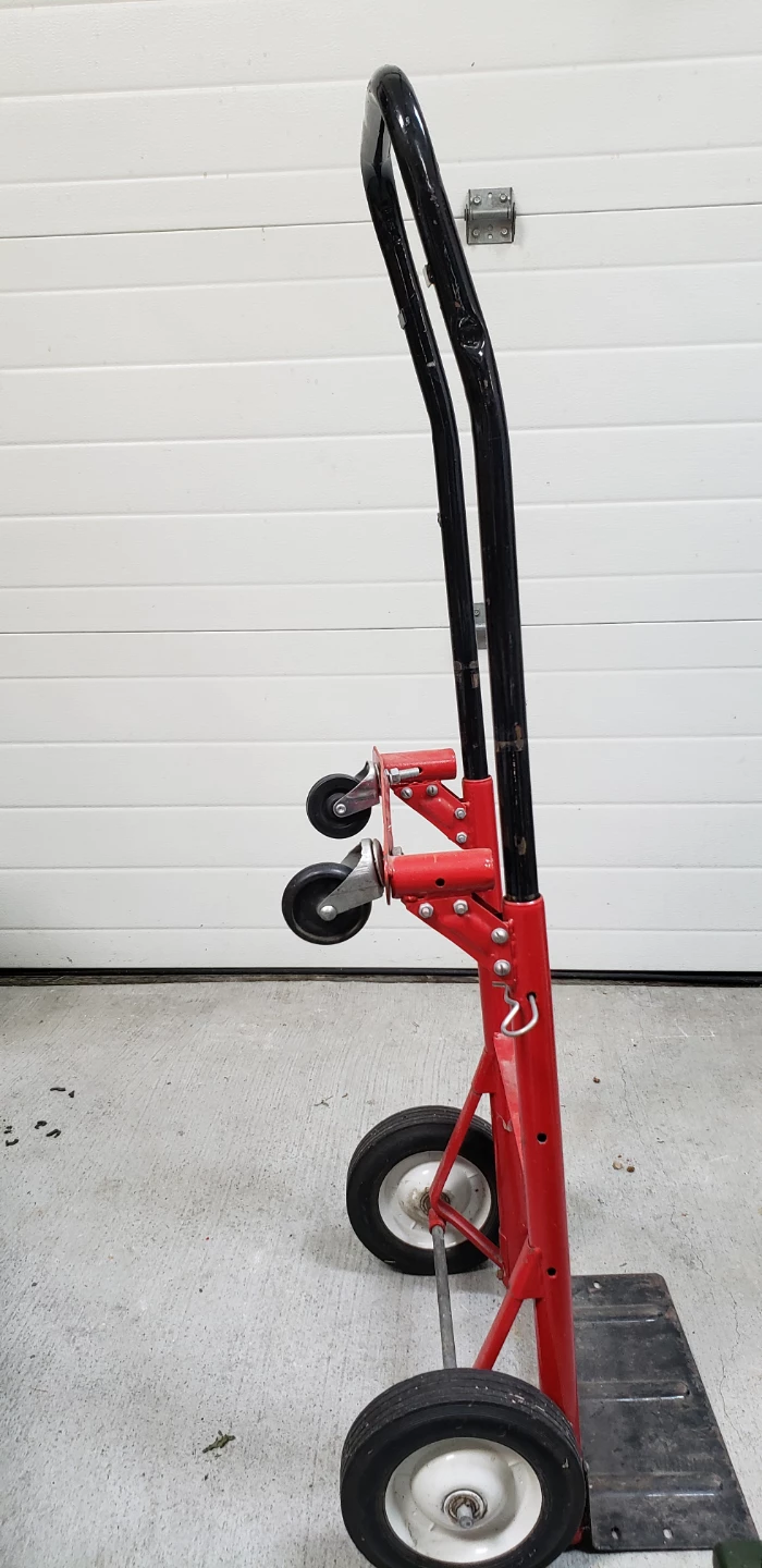 Red Hand Truck Dolly Ysed Good condition - photo 2