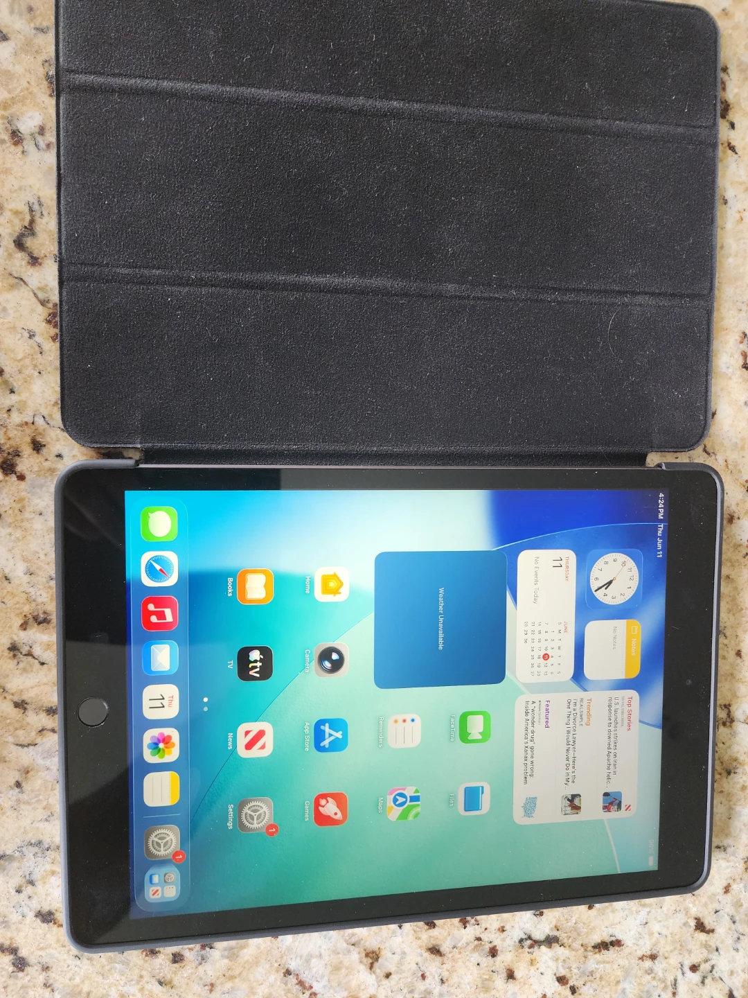 Ipad 8th gen cellular like new
