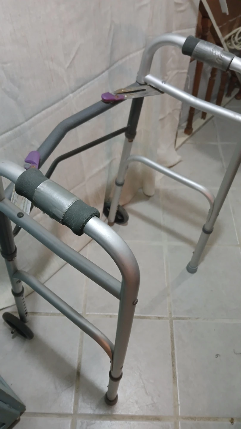Folding mobility walker for $10.00 - photo 2
