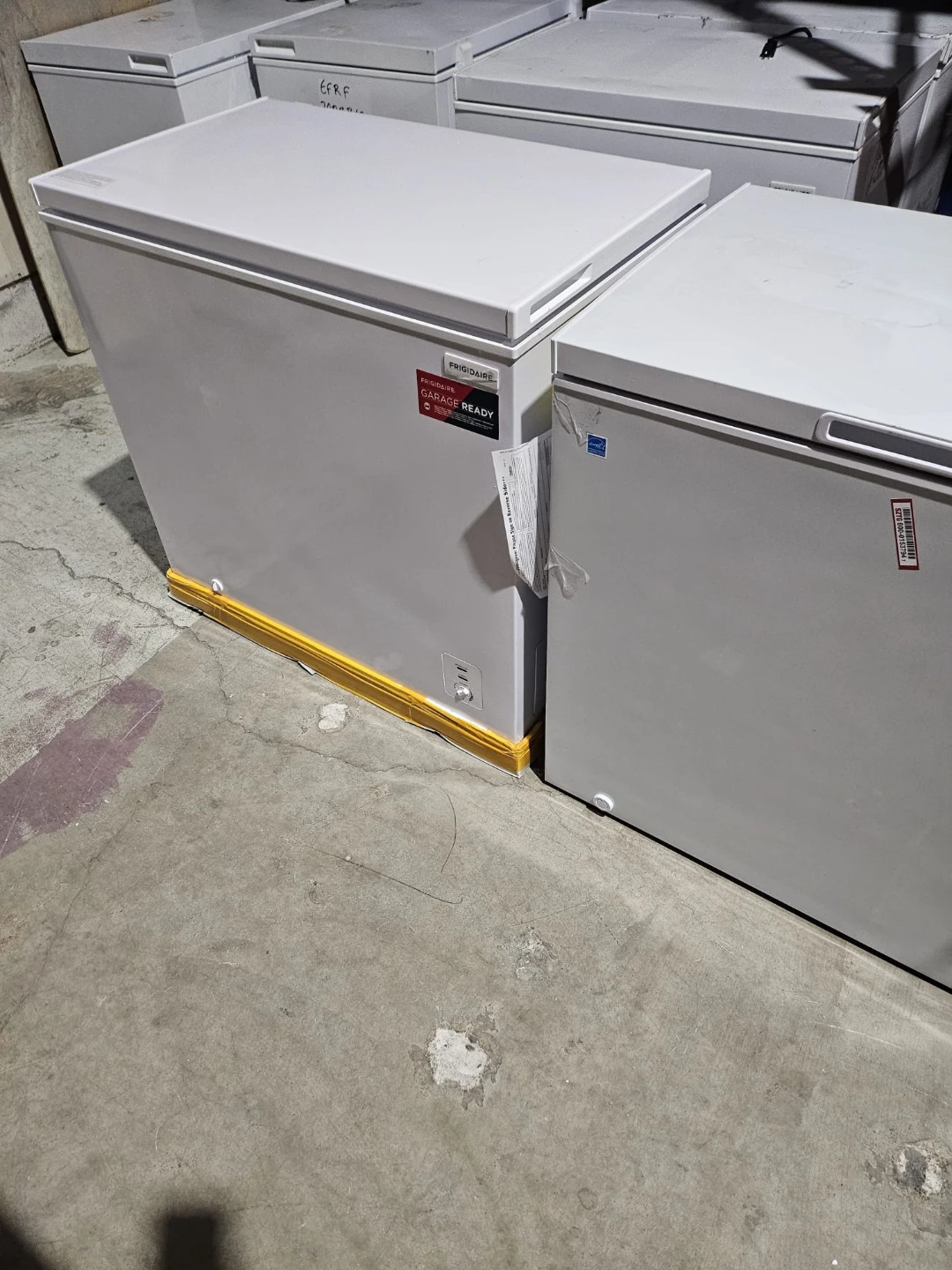 Frigidaire 24 in. 7 cu ft. White Garage Ready Chest Freezer