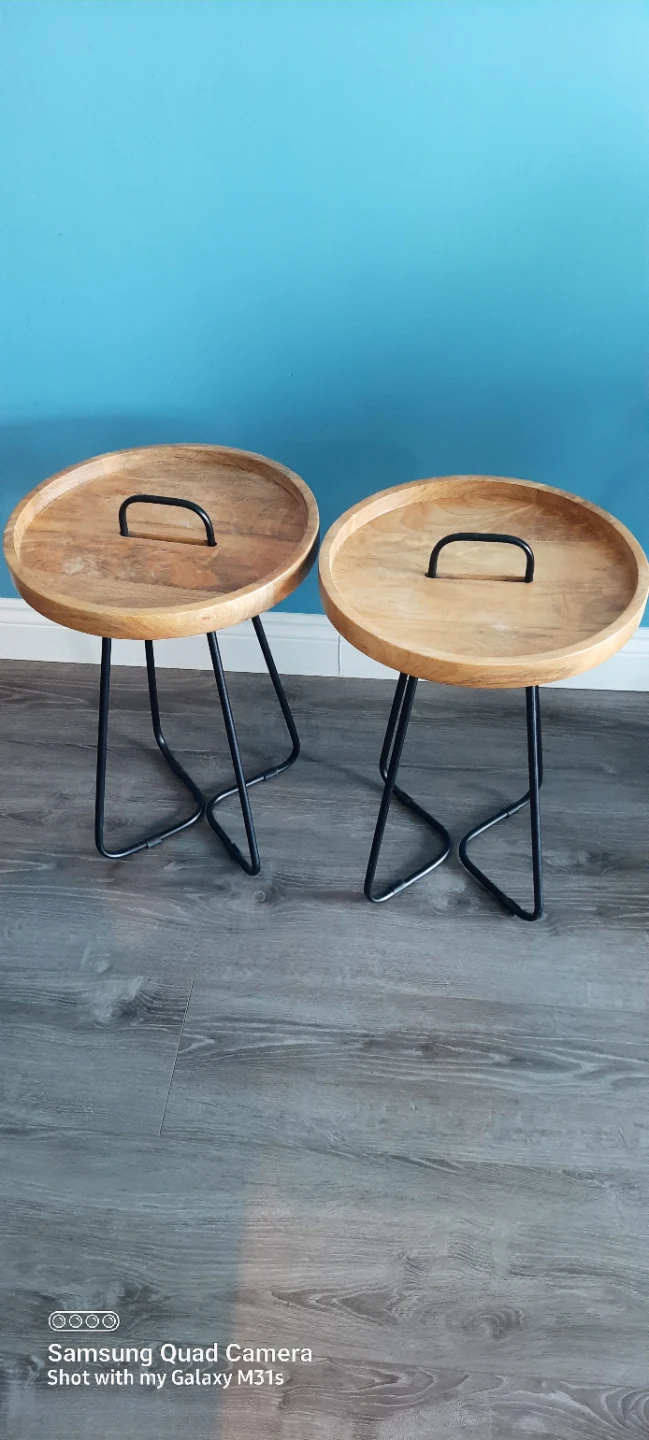 Set of 2 Round Wooden Side Tables with Metal Legs