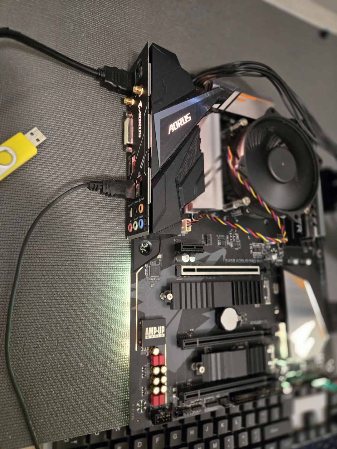 GIGABYTE B450 AORUS PRO WIFI Motherboard - photo 2