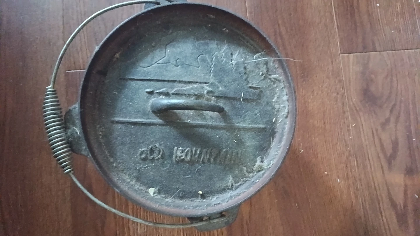 Old Mountain Cast Iron Dutch Oven - photo 2