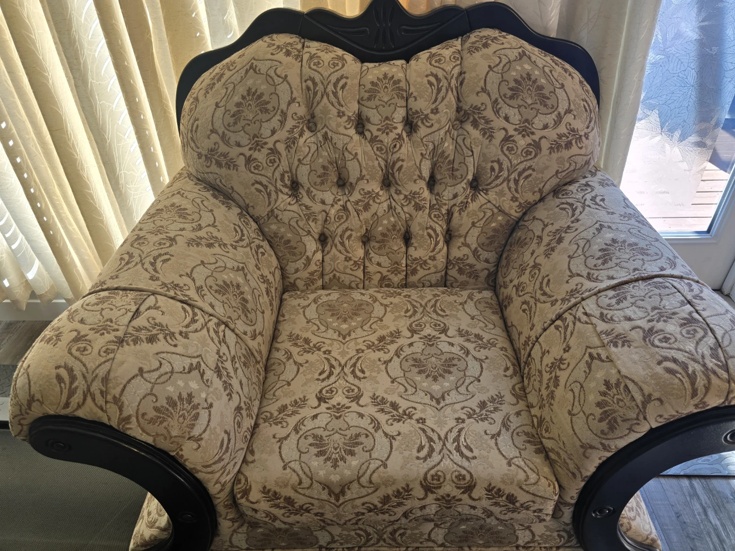Vintage Tufted Loveseat and Armchair Set - photo 3