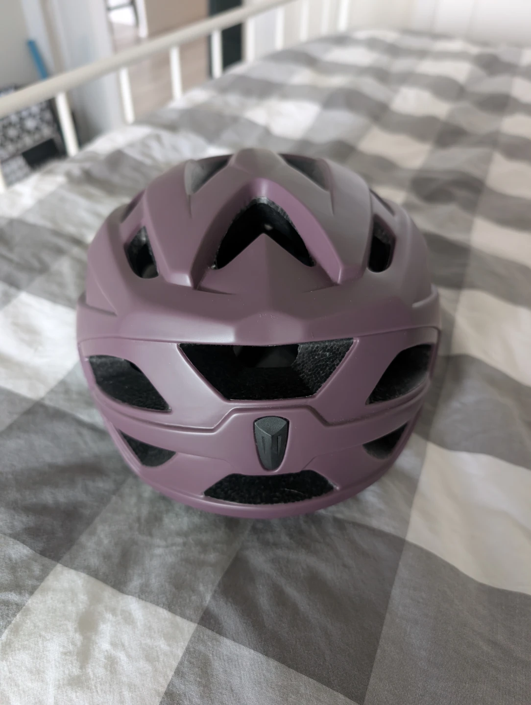Purple Bike Helmet - used for 2 hrs only - one size - photo 3