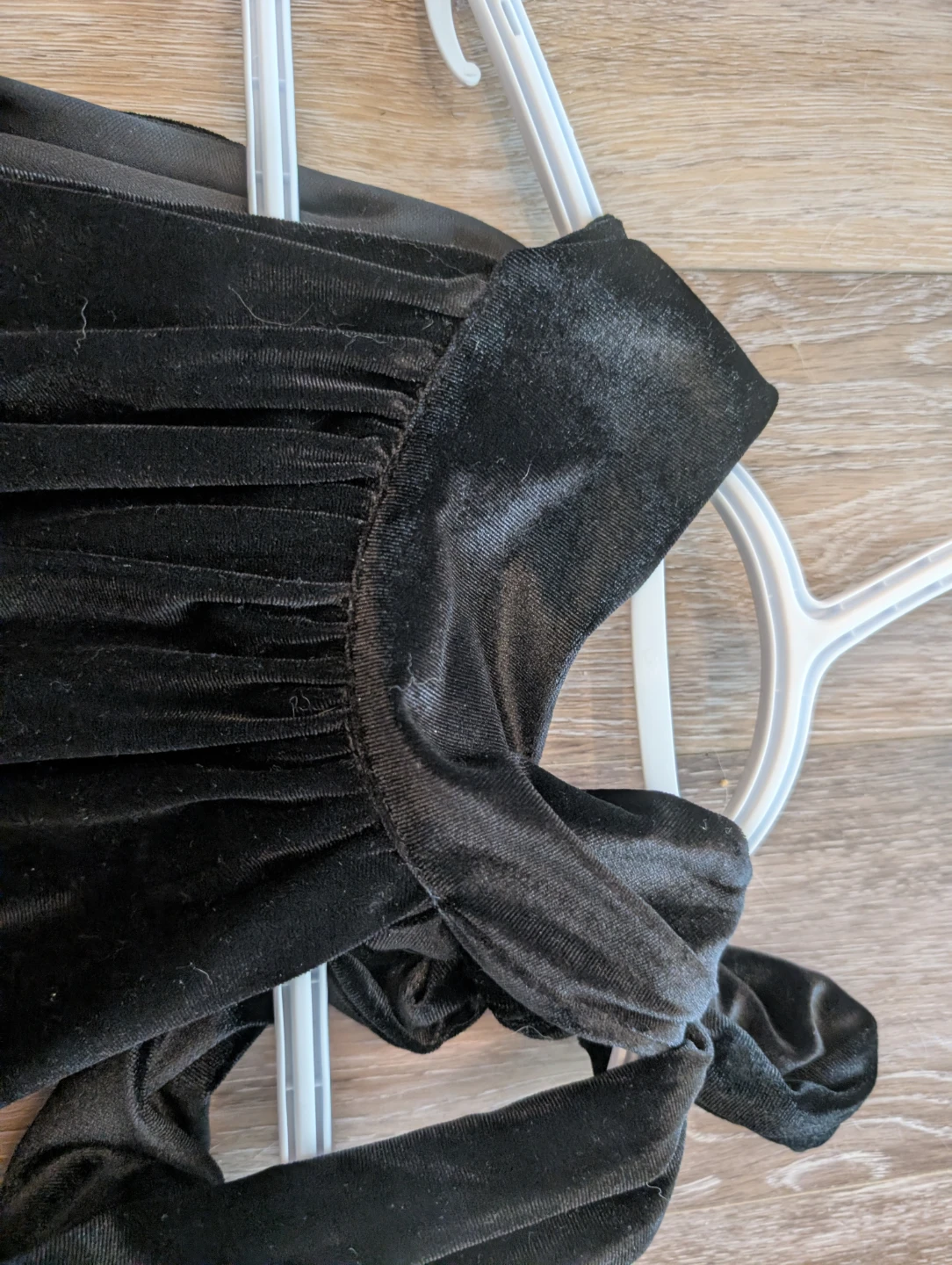 Zara Black Velvet Halter Top - photo 3