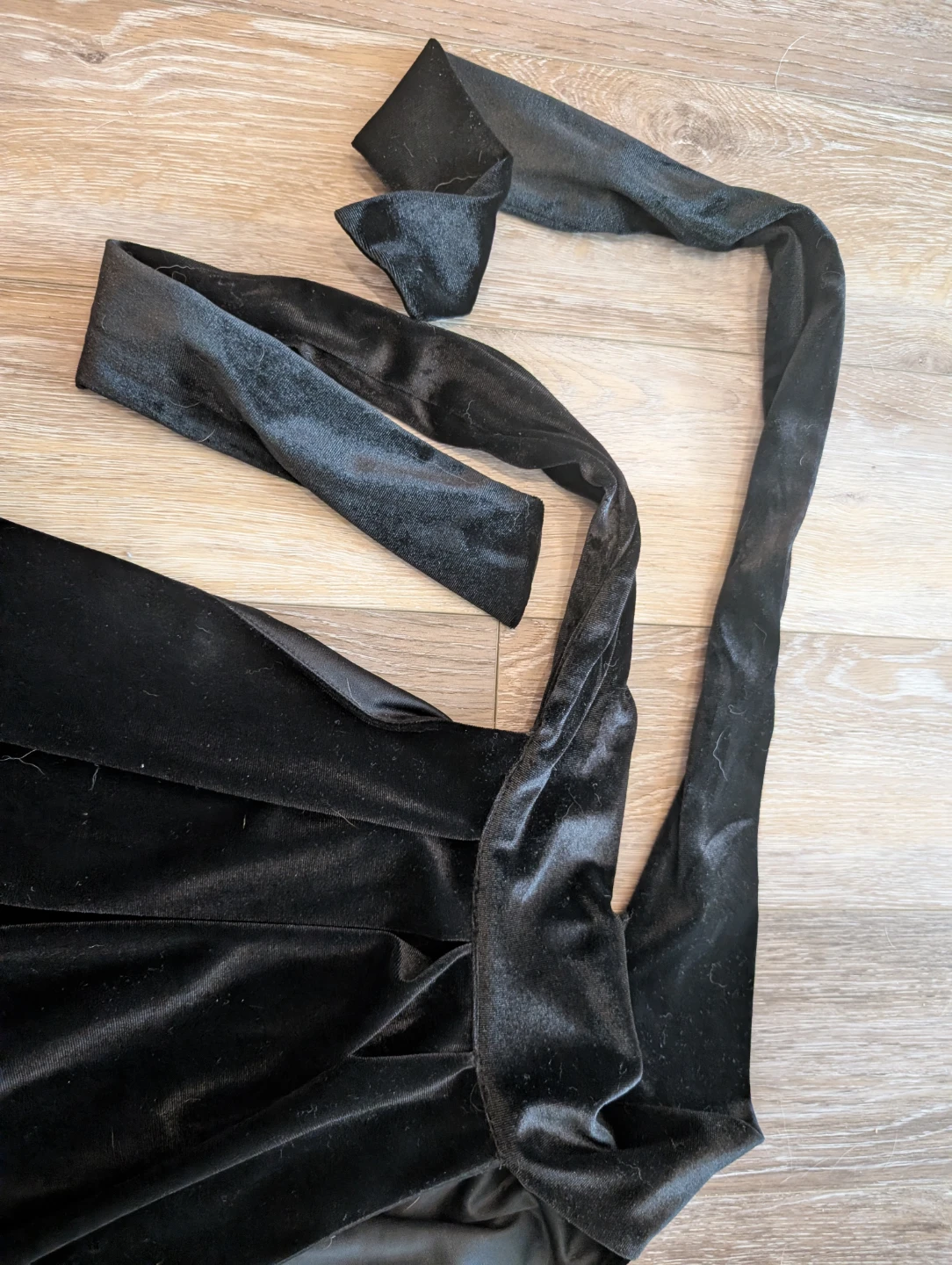 Zara Black Velvet Halter Top - photo 4
