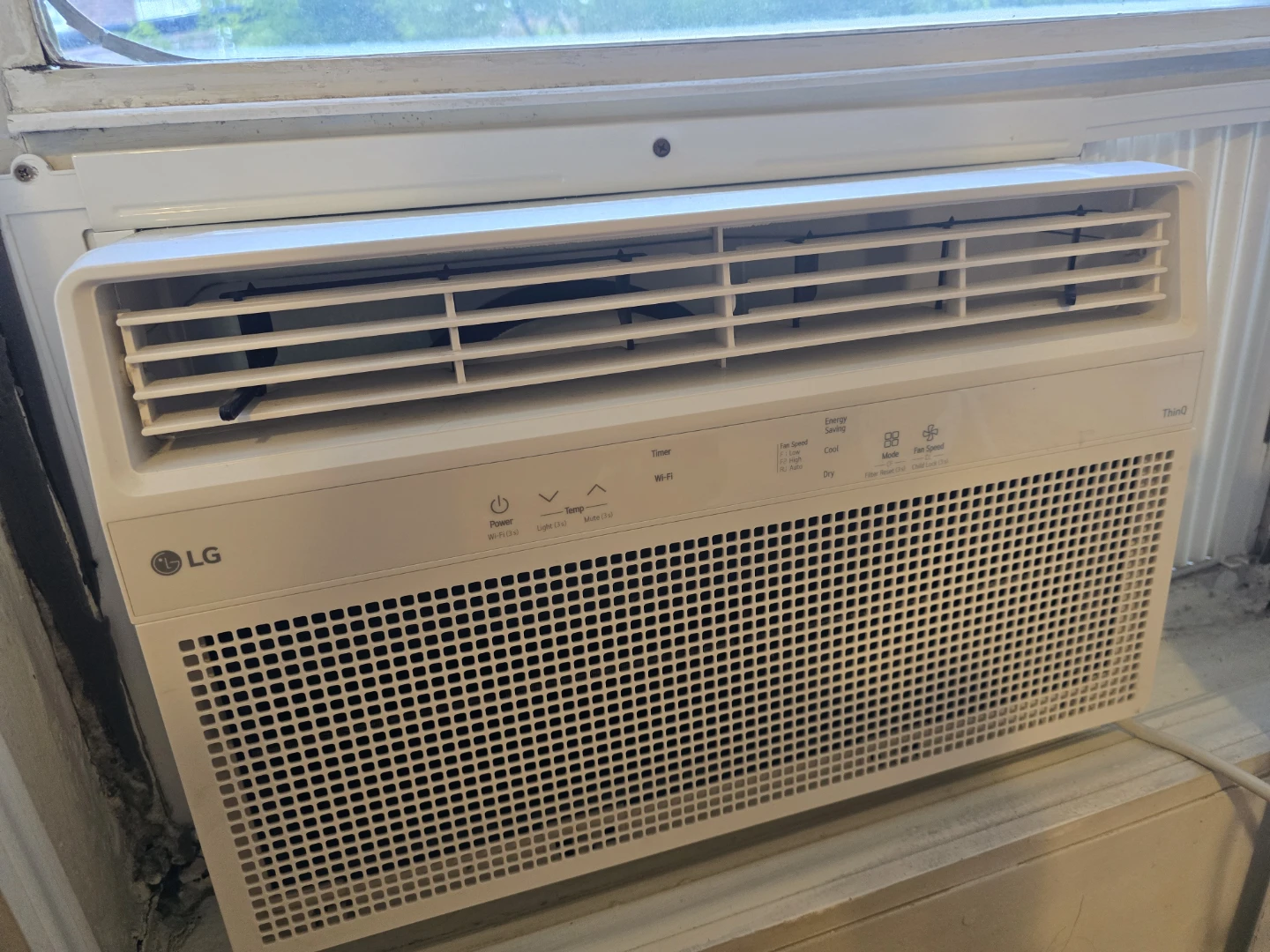 LG Window Air Conditioner - photo 2