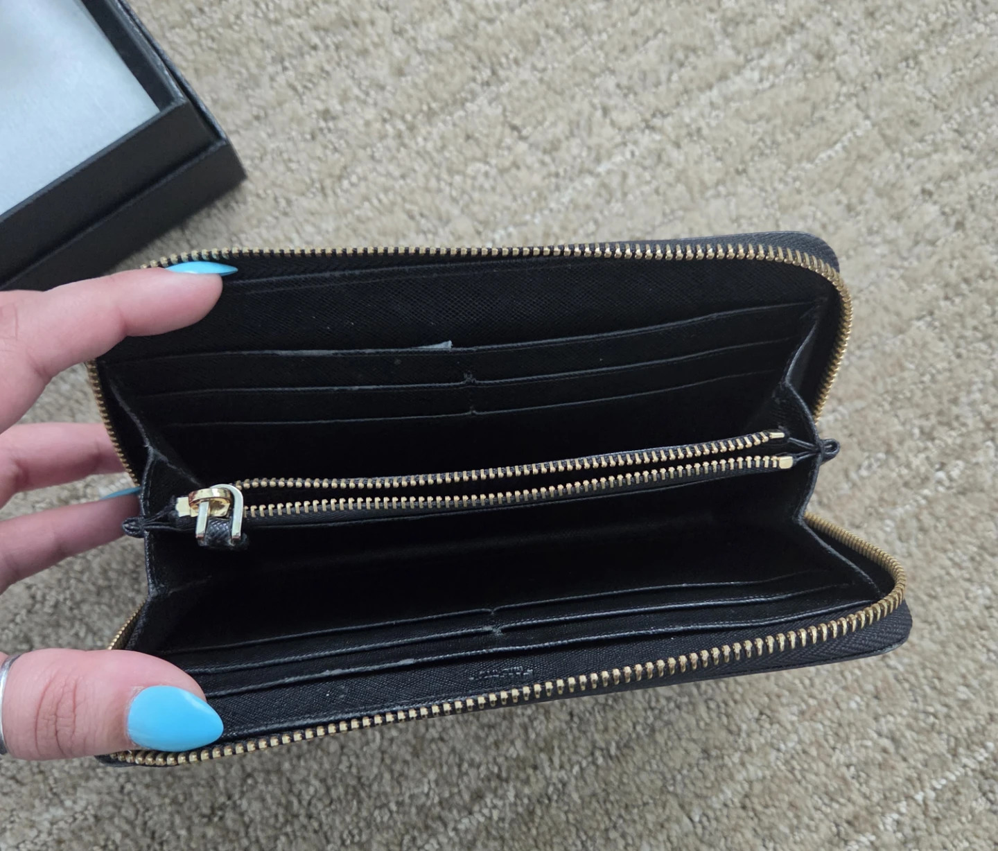 Prada Zip Around Wallet - photo 2
