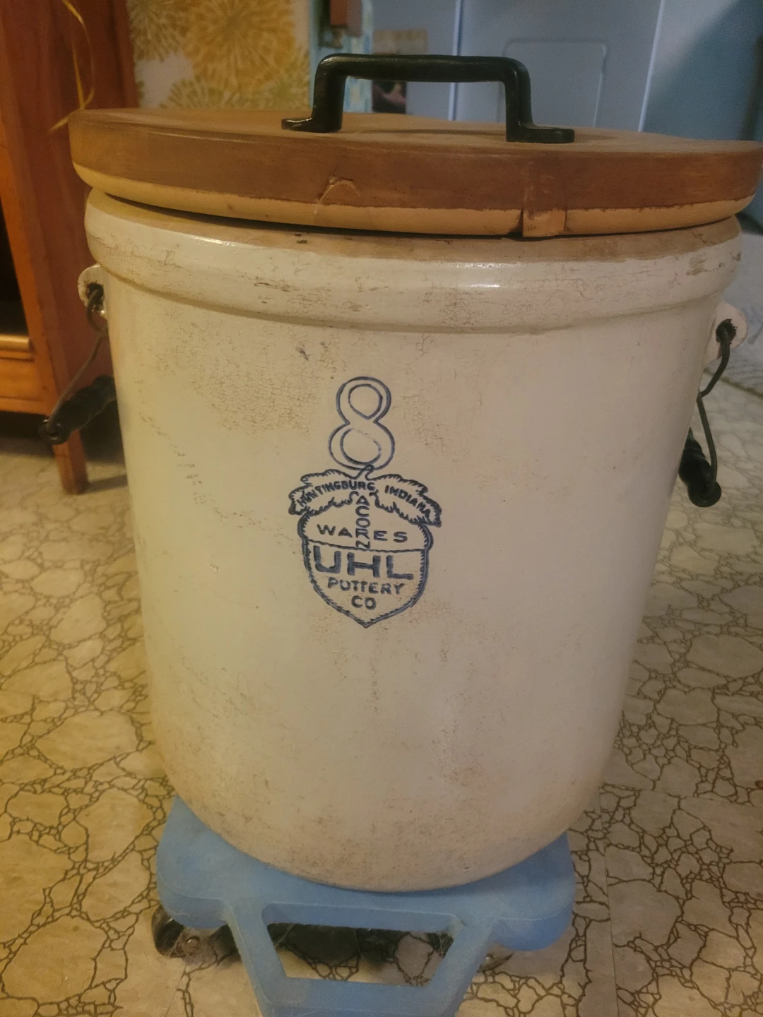 UHL Pottery Co. "8" Crock with Wooden Lid