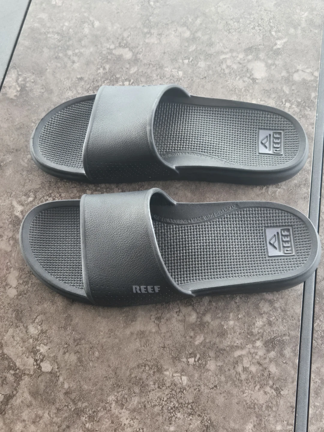 Men's Black Oasis Reef Slides. Size 13. - photo 2