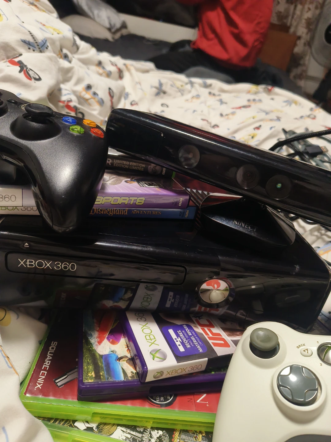 Xbox 360 Console with Kinect and Games - photo 3