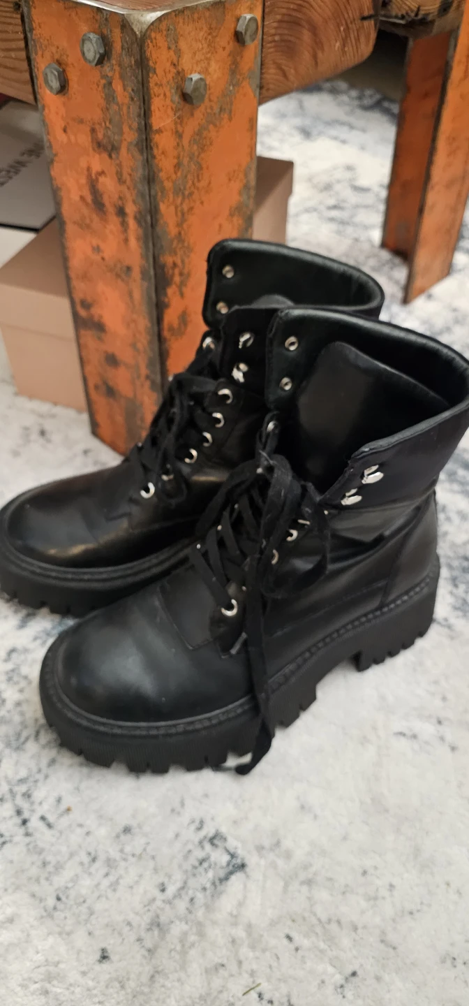 Womens Wishbone Black Leather Combat Boots Size 8 - photo 4
