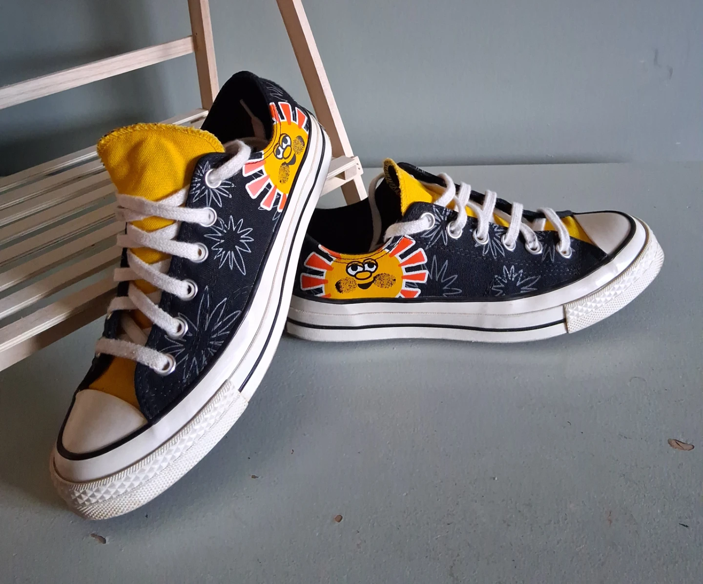 Converse Chuck Taylor All Star "Sun Friends" Sneakers - photo 5